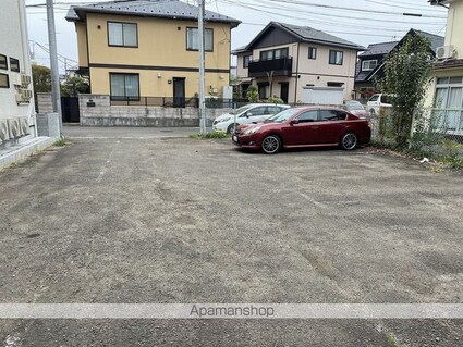 コーポラス宮千代[1K/26m2]の駐車場