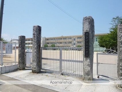 ヘーリオス[1LDK/50.01m2]の周辺2