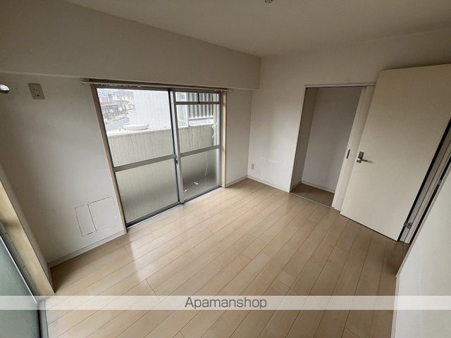 深山マンションの内装写真