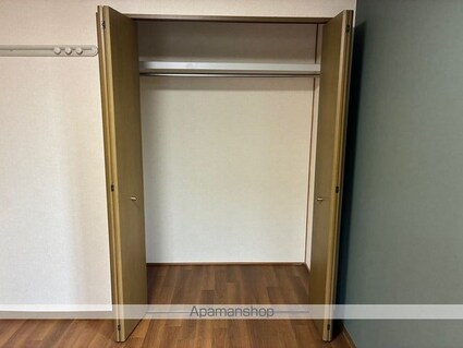 プラムＩＩ[1LDK/37.79m2]の内装3