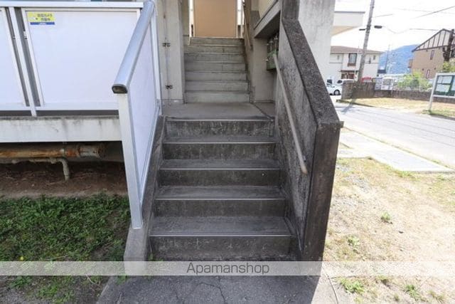 ビレッジハウス駅家5号棟の玄関写真
