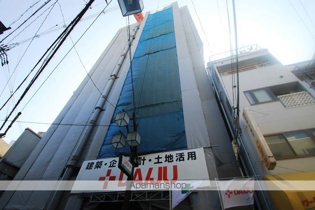 LUXE十三の外観写真