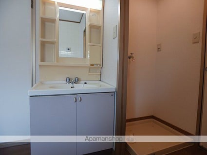 メゾンコンフォールⅡ[2DK/40.57m2]の洗面所