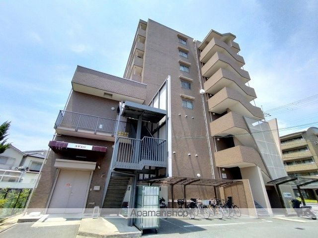 メゾンドール南千里の外観写真