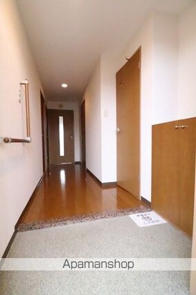 グランドール秋川[2LDK/58.44m2]の玄関