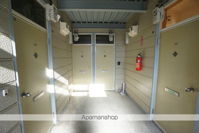 ドエルあけぼのの玄関写真