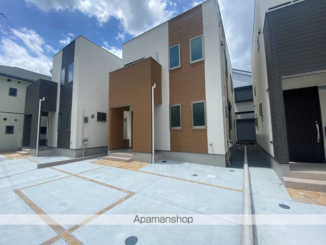 高槻市日向町戸建5の外観写真