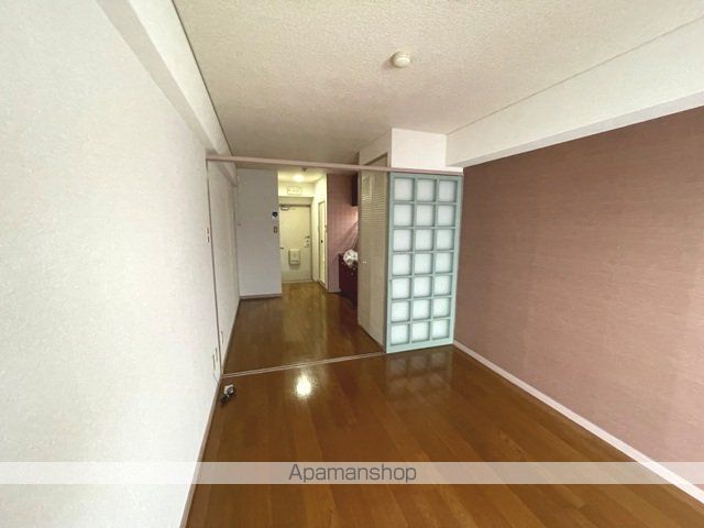 芥川ロイヤルマンションの内装写真