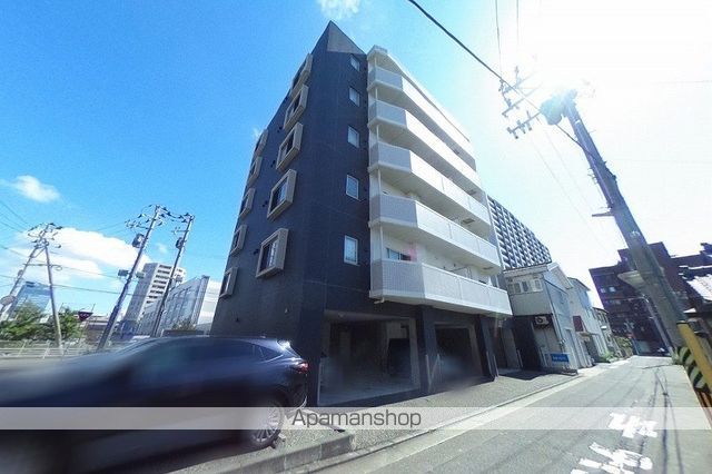 ブラスト南万代の外観写真