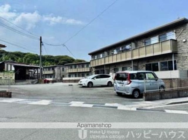 ロイヤルバンクI・II・IIIの外観写真