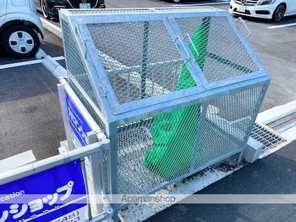 リベール東近江[1LDK/32.34m2]の共用部1