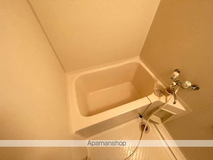 ロイヤルシティ参番館　若松町[2DK/45m2]のバス