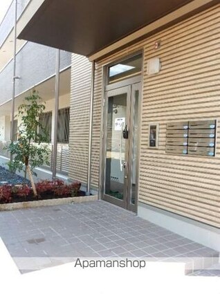 ｃｏｃｏ　ｆｅｒｍｅ[2LDK/65.5m2]のエントランス1