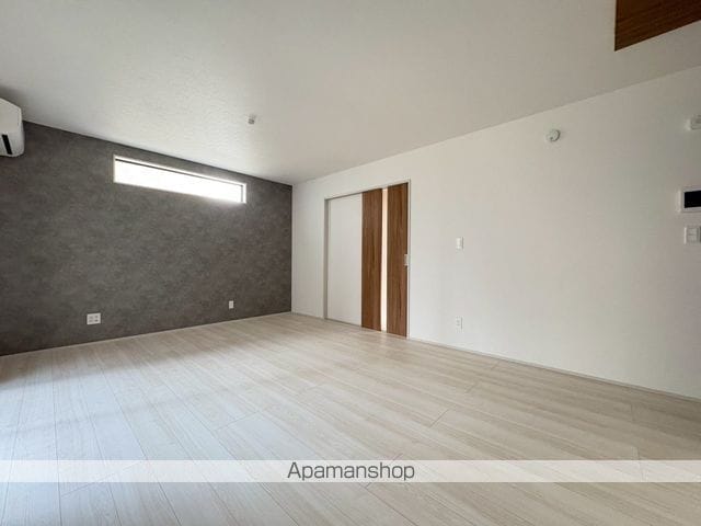 八王子市 2階建 築3年の内装写真