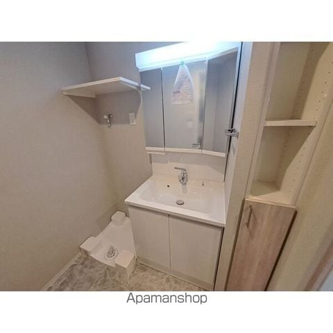 スプランディッド福島WESTの内装写真