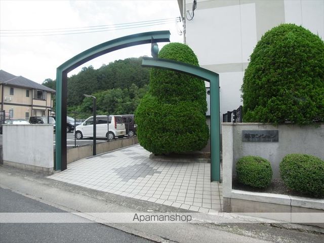 林マンションの外観写真