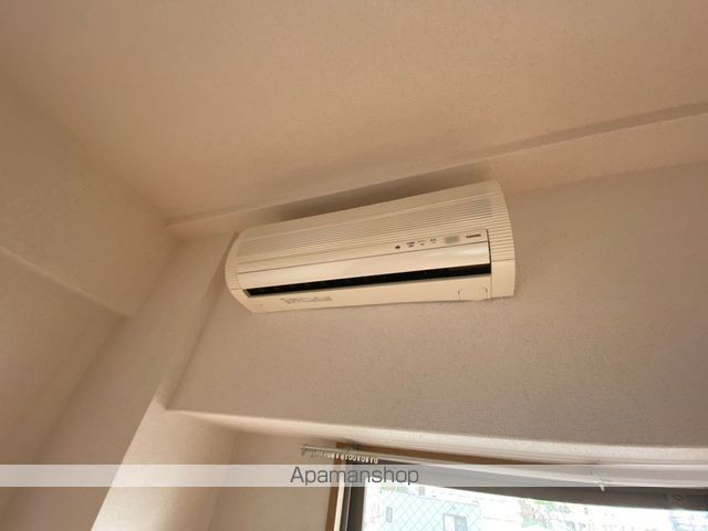 アレルヤの内装写真