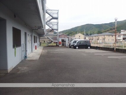 パレスハイツ萩野[3DK/54m2]の駐車場3