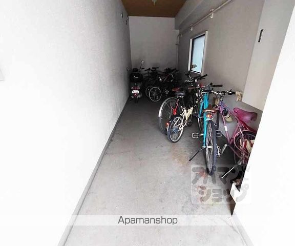 シャンポール御所南の外観写真