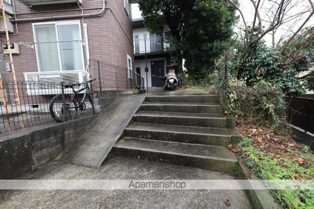 アーバン横須賀の玄関写真