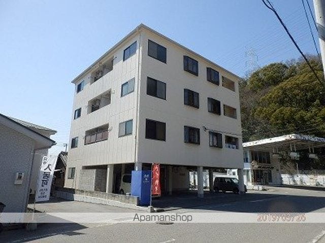 ロイヤルコーポ琴の浦[2K/28.37m2]の外観2