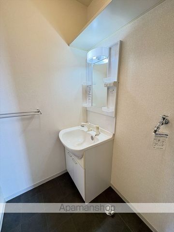 クローバーハウス B棟の内装写真