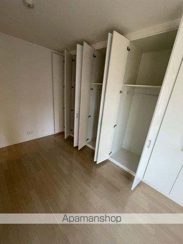 アーデン泉プレミア.の内装写真