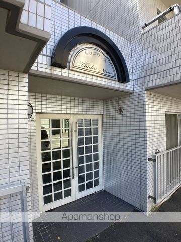タクニヴァスの玄関写真