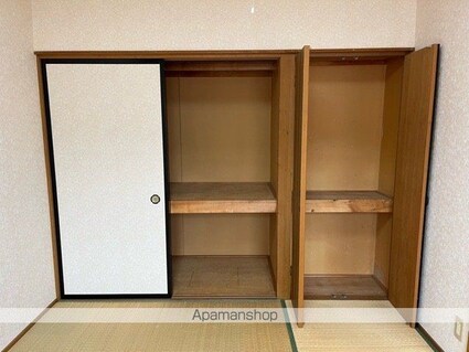 メゾンシルク[2K/34.78m2]の収納