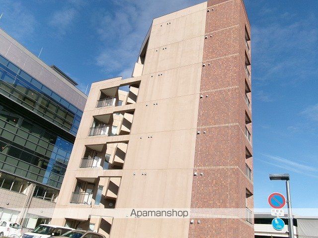 メイプル駅西通の外観写真