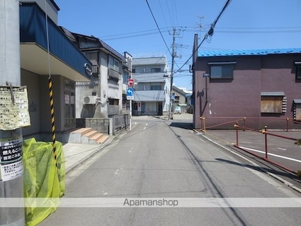 プレシャスオーク[1LDK/46.84m2]の周辺1