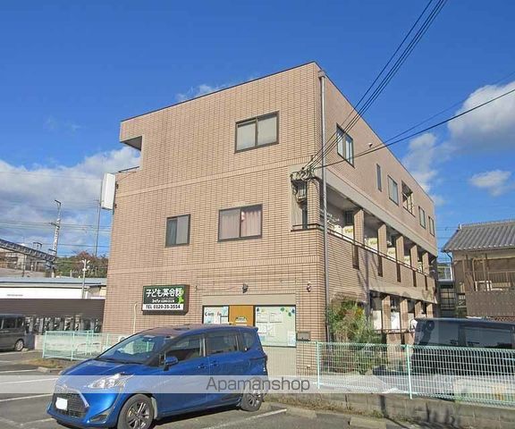 山下マンションの外観写真