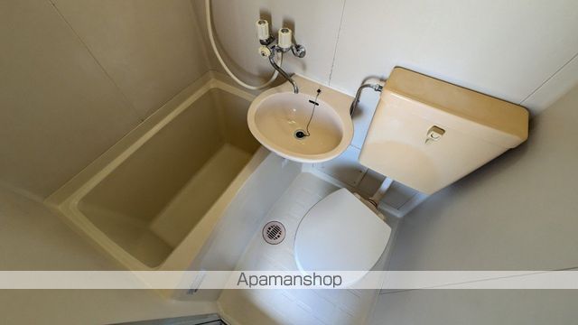 ロイヤルオークス滝井の内装写真