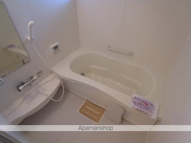 リビングタウン四条大路D棟の内装写真