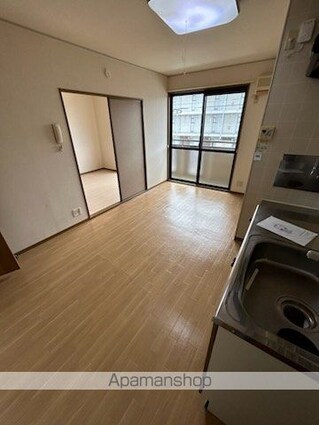 ファミールシャトー[1LDK/49.76m2]のリビング・居間