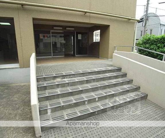 壬生川団地の玄関写真