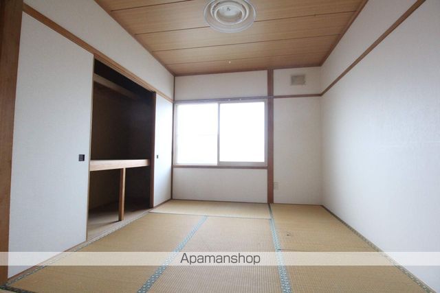 クリスタルピアCの内装写真