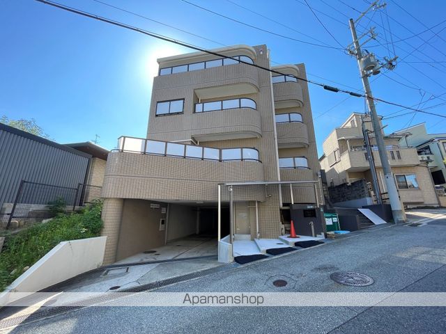 ロイヤルメゾン甲陽園IIの外観写真