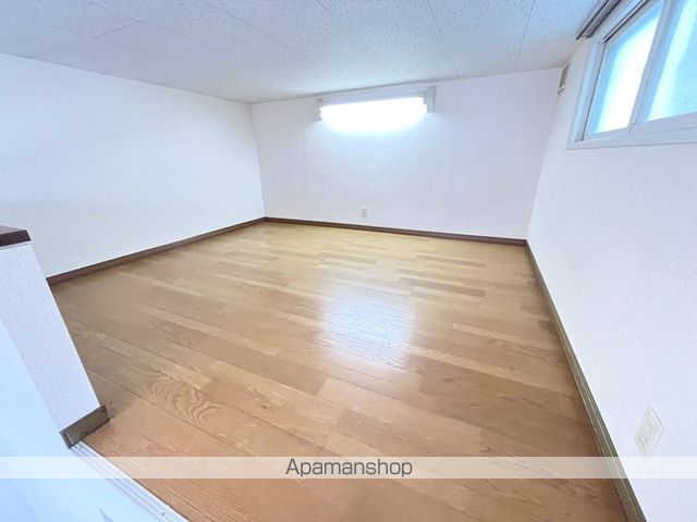 フロス旭町の内装写真