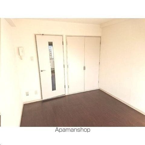 ロイヤルヒルズ柳生IIIの内装写真