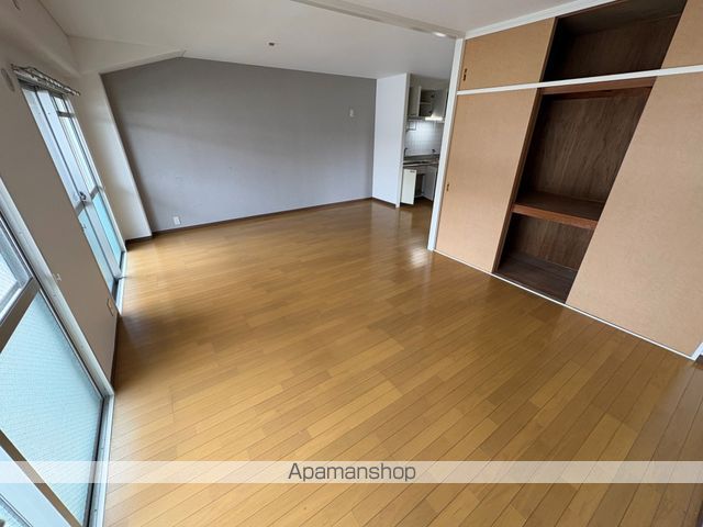 BELONG枚方東1番館の内装写真