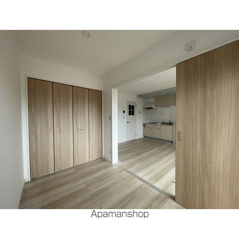 Rooms南万代の内装写真