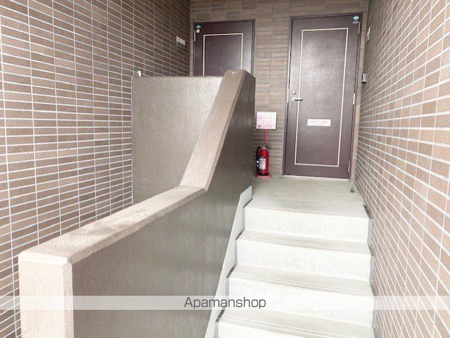 CREST SQUARE IIの玄関写真