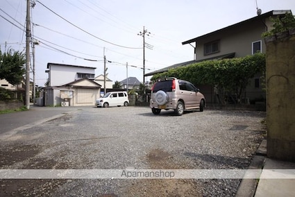 リブレアＨＩＮＯ　Ｂ棟[1DK/40.47m2]の駐車場