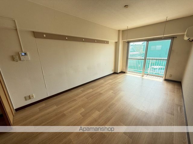 コーポレーション華の内装写真