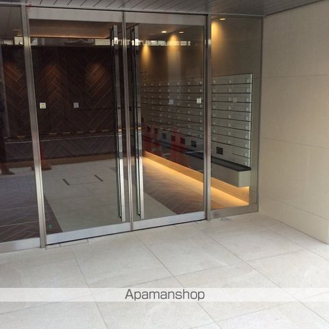 メインステージ森下IIの玄関写真