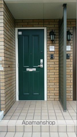 コンフォート80 A棟の玄関写真