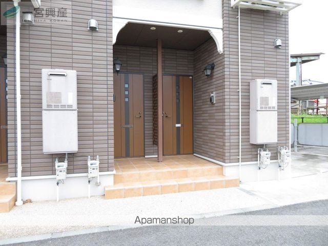 レジデンスT・IYO・Aの玄関写真
