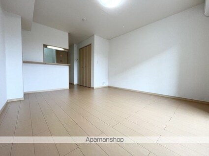 フラン・ジェルメ[1R/32.9m2]のリビング・居間