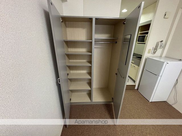 ミールズ江坂の内装写真